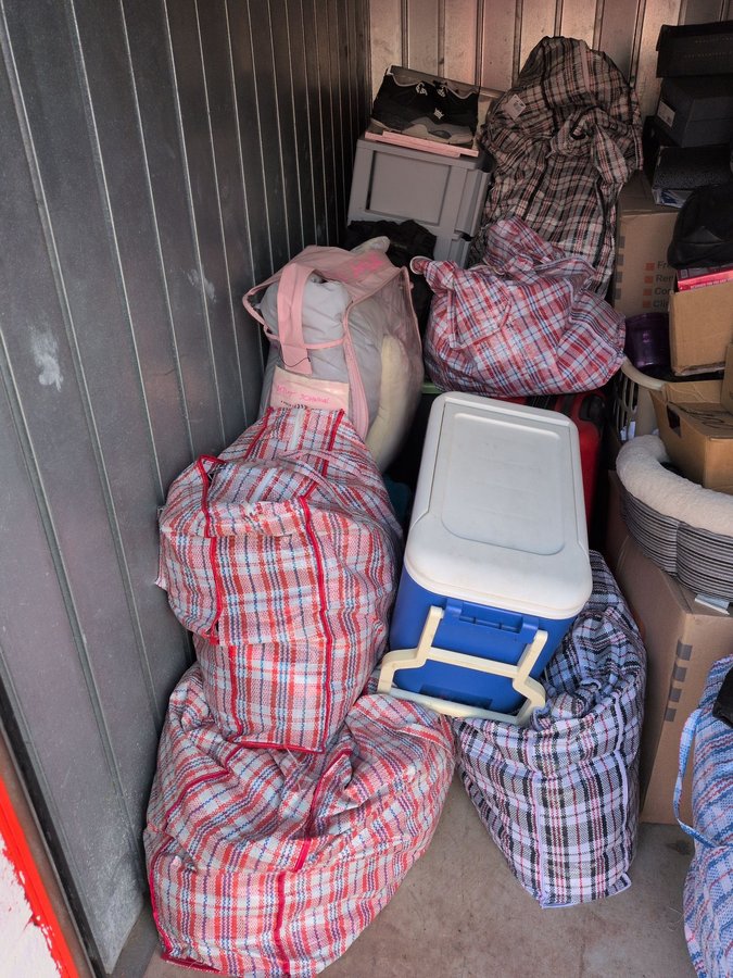 5 x 10 storage unit in Madison Heights, MI