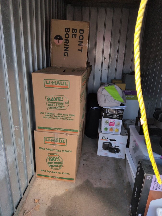 5 x 10 storage unit in Madison Heights, MI