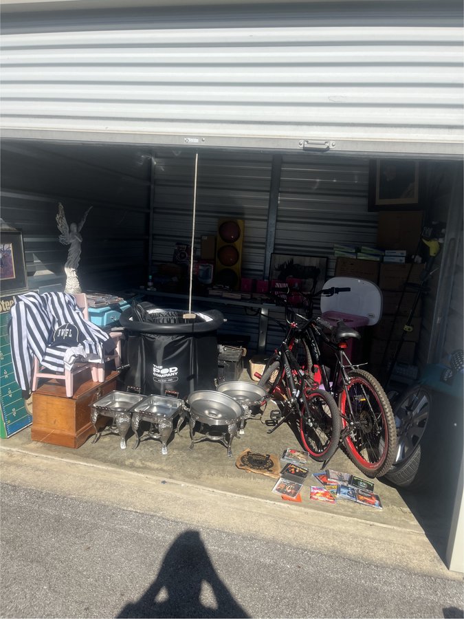 10 x 10 storage unit in Canal Winchester, OH