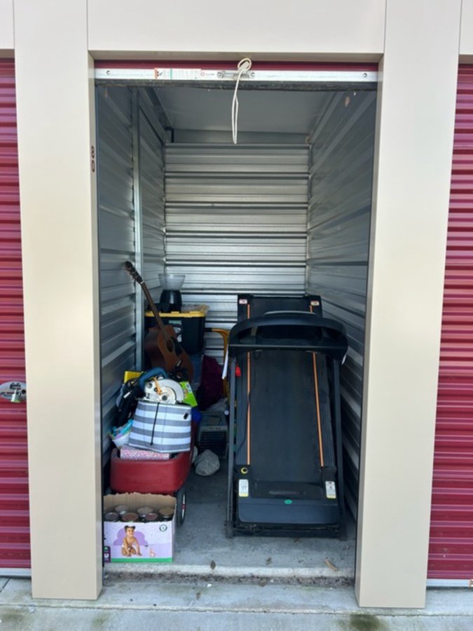 5 x 10 storage unit in Ligonier, IN