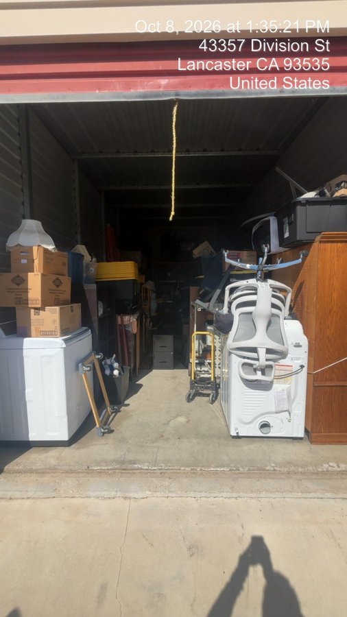 12 x 30 storage unit in Lancaster, CA