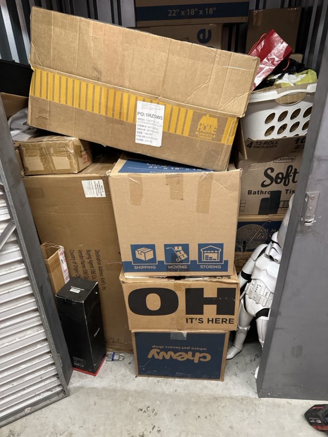 5 x 5 storage unit in Madison Heights, MI