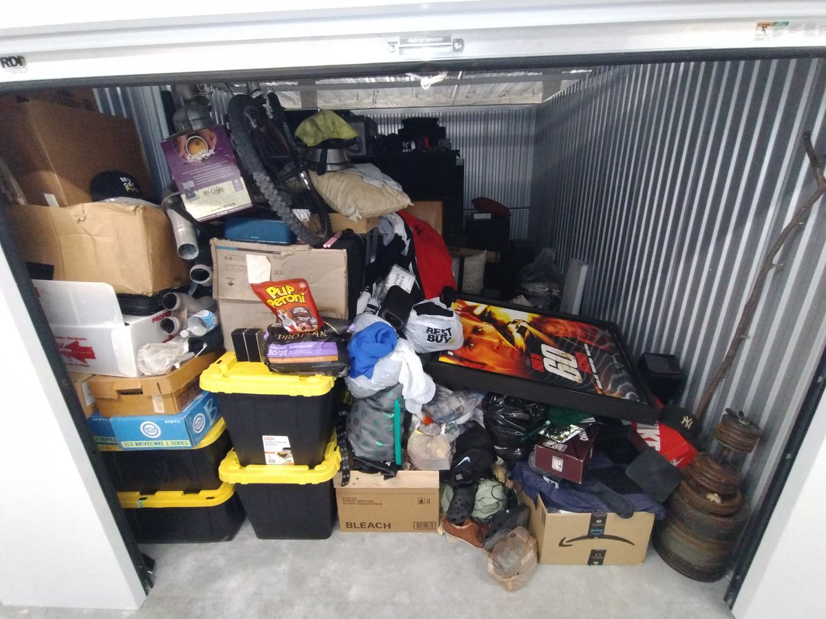10 x 14 storage unit in Miami, FL