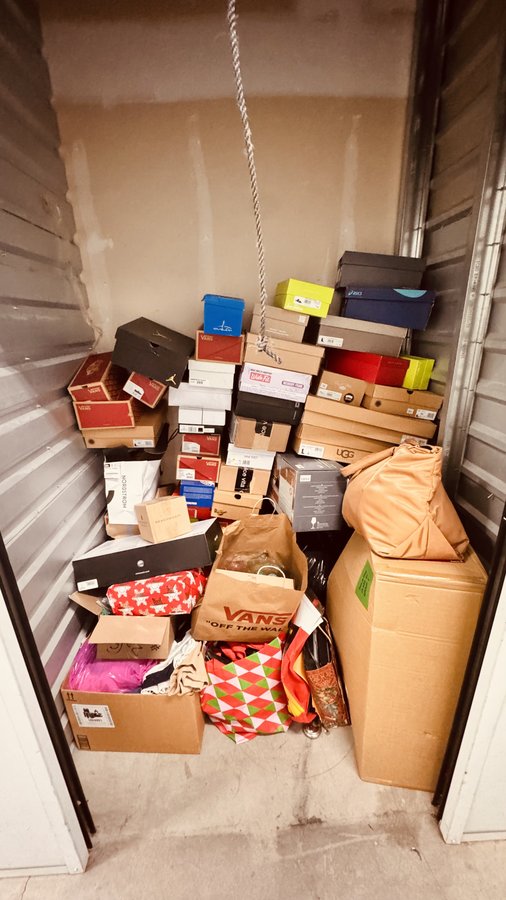 4 x 5 storage unit in Corona, CA