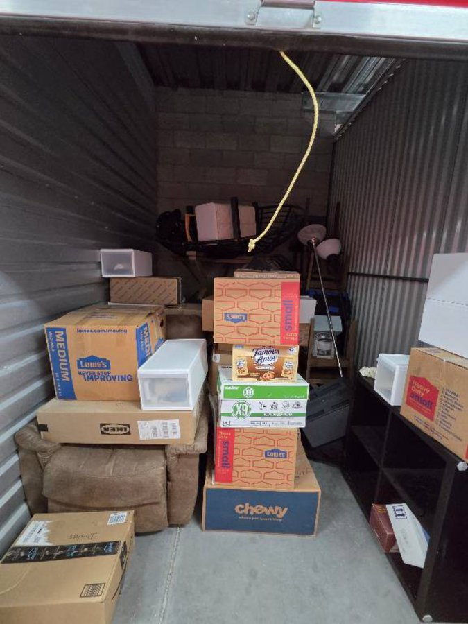 7 x 10 storage unit in Las Vegas, NV