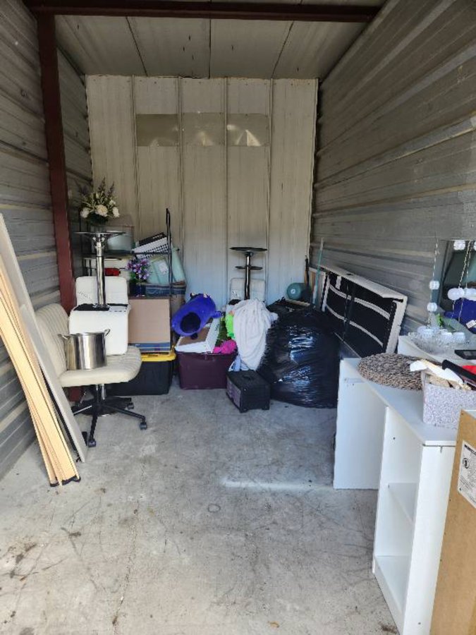 7 x 15 storage unit in Austin, TX