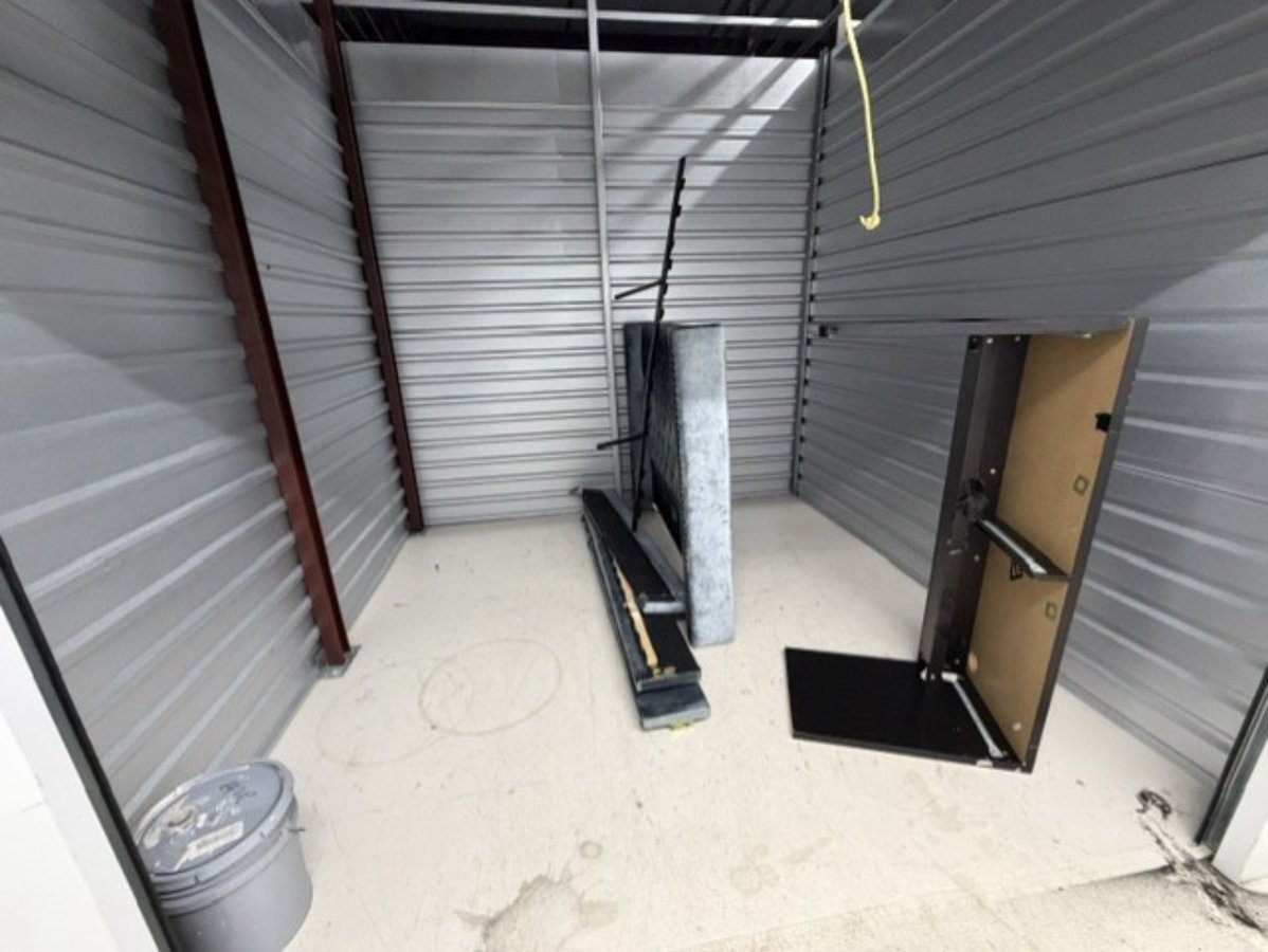 10 x 10 storage unit in Delray Beach, FL