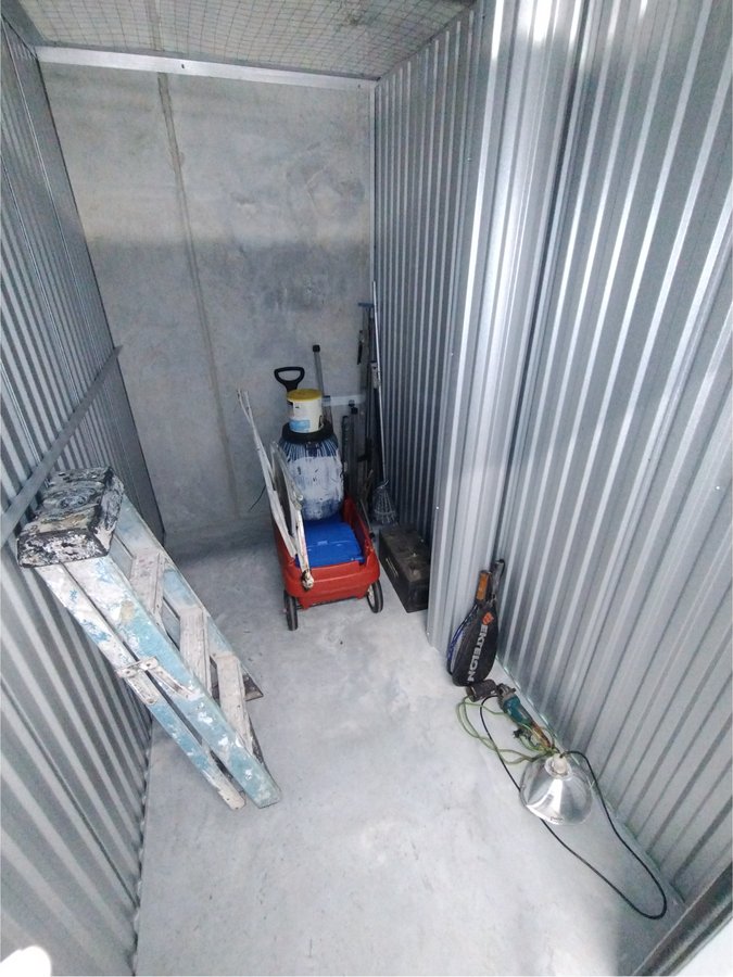 5 x 10 storage unit in Miami, FL
