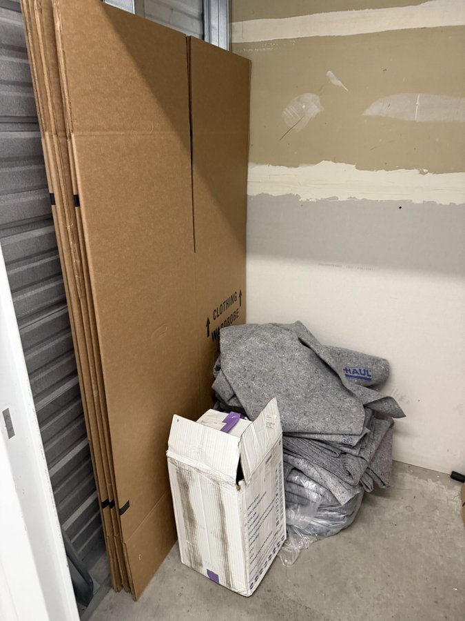 5 x 5 storage unit in Sparks, NV