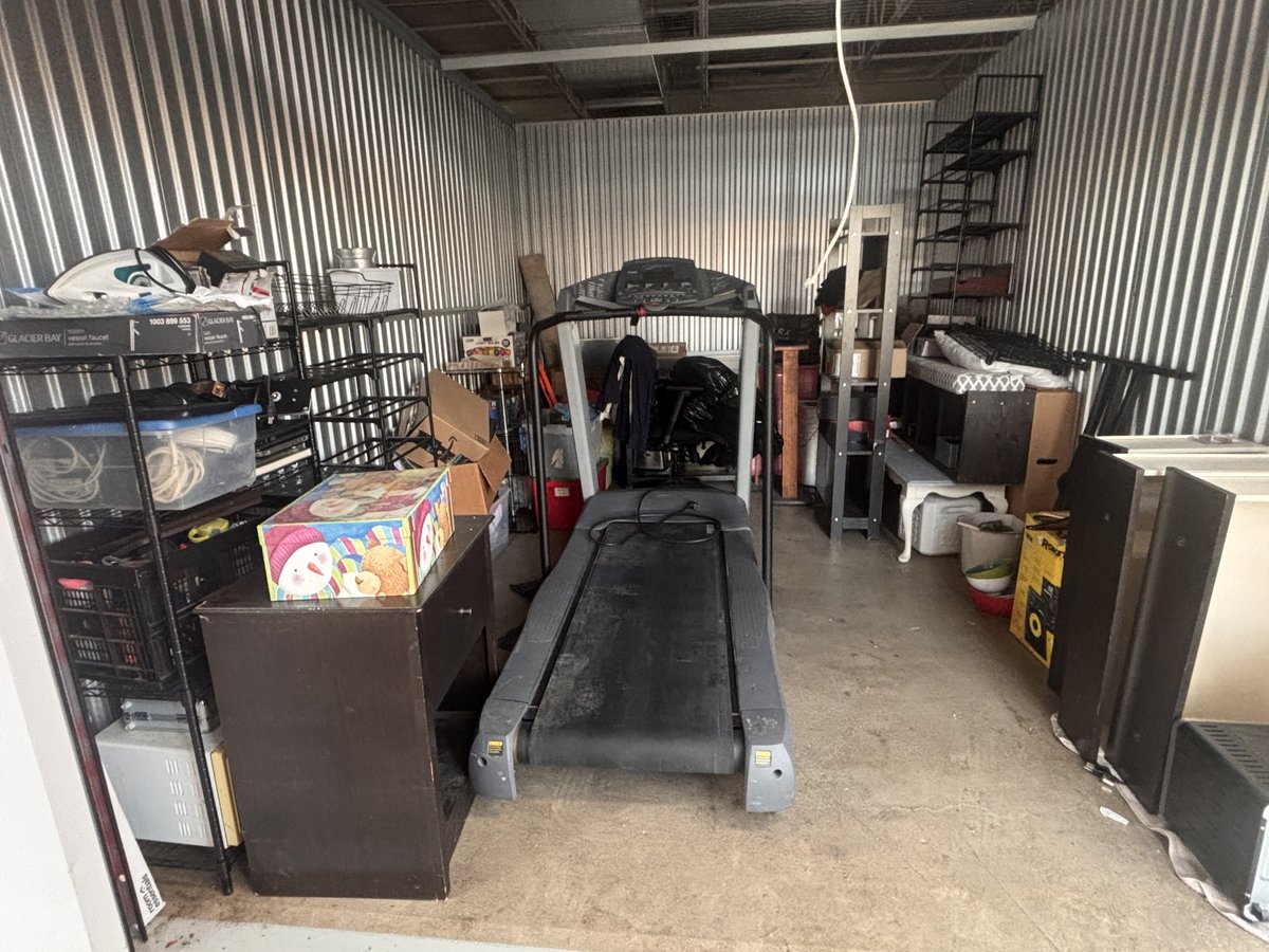 10 x 15 storage unit in Minneapolis, MN