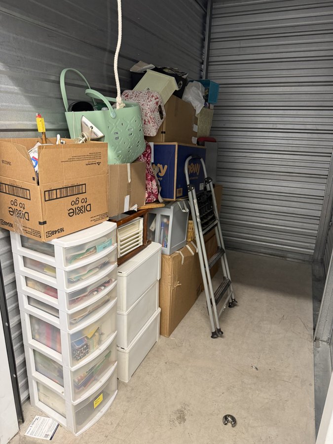 5 x 10 storage unit in Sparks, NV