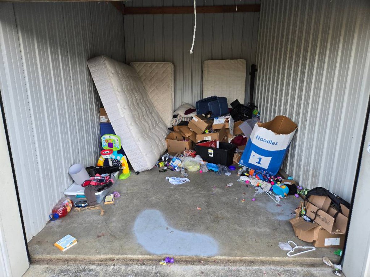 10 x 15 storage unit in Seymour, IN