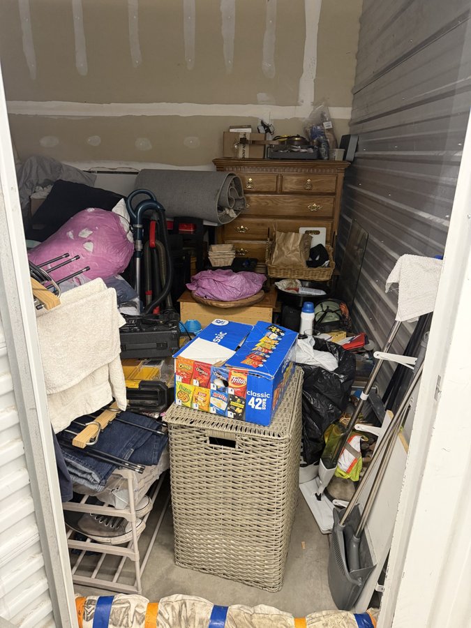 10 x 10 storage unit in Sparks, NV
