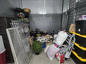 10 x 10 unit in Los Angeles