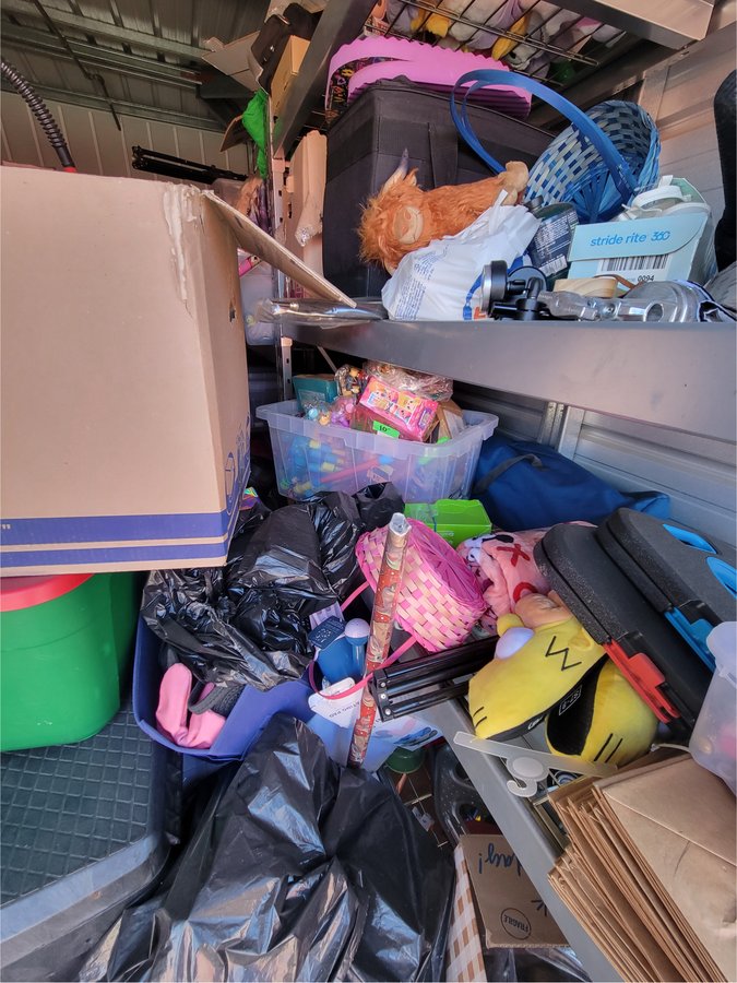 10 x 25 storage unit in Murrieta, CA