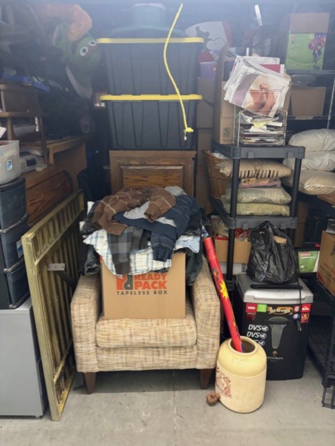 10 x 15 storage unit in Vista, CA