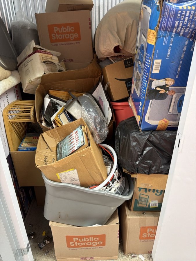 5 x 5 storage unit in Madison Heights, MI