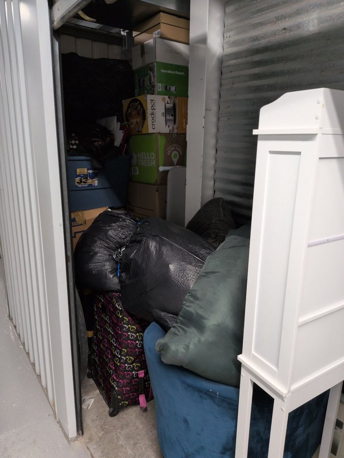 20 x 5 storage unit in Madison Heights, MI