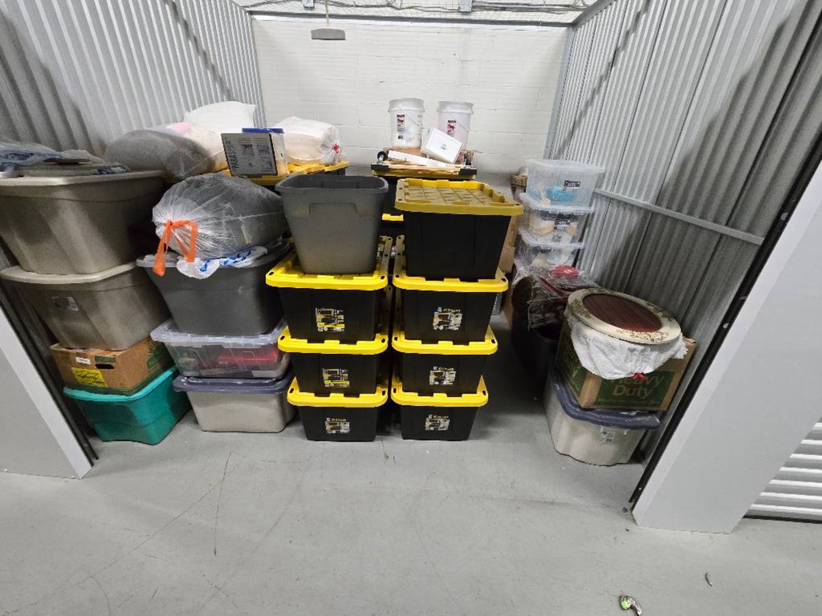 10 x 10 storage unit in Florence, SC