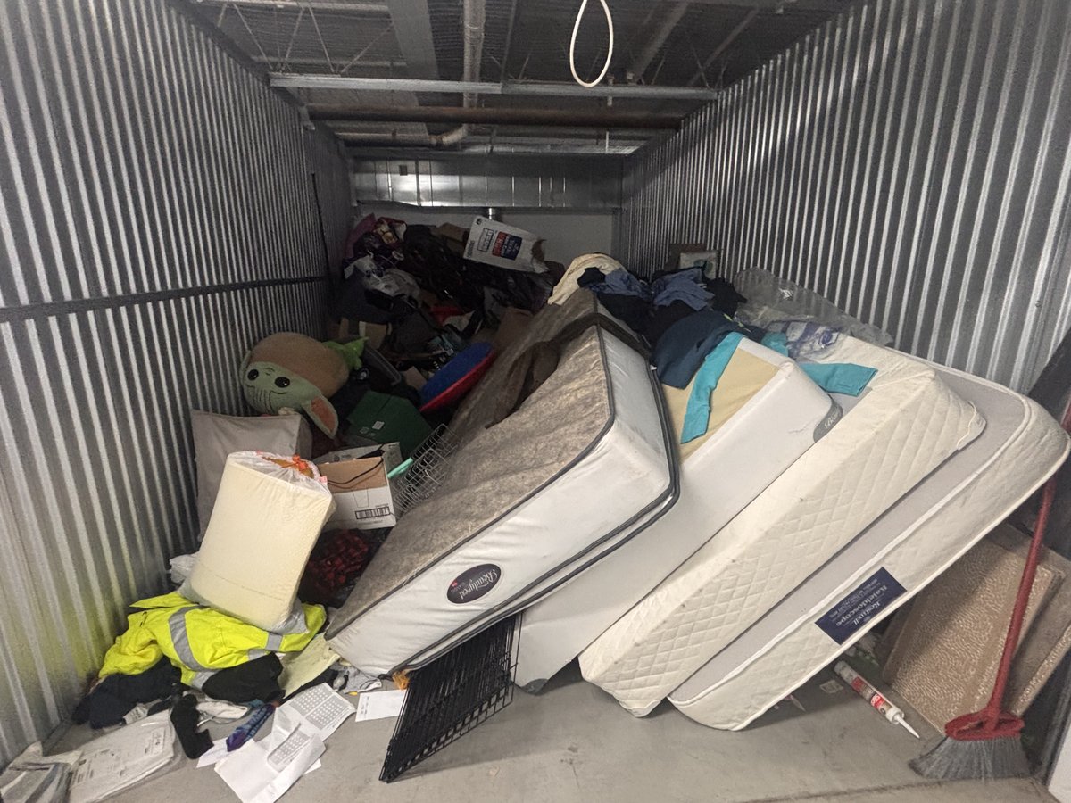10 x 20 storage unit in Minneapolis, MN