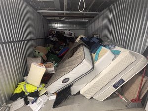 10 x 20 unit in Minneapolis