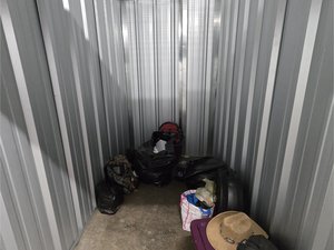 5 x 10 unit in Cleveland