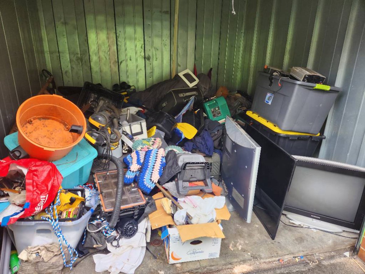 10 x 10 storage unit in Auburn, WA