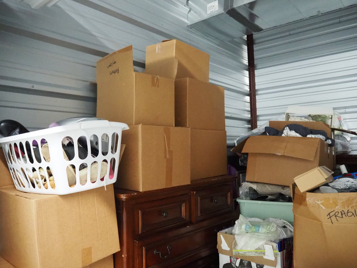 10 x 10 storage unit in Angleton, TX