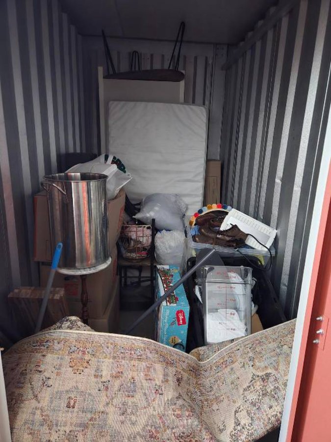 5 x 10 storage unit in Covington, KY