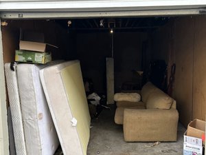 10 x 20 unit in Renton