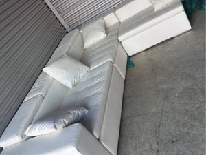 10 x 10 unit in Cumming