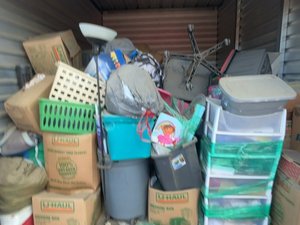 10 x 15 unit in Lancaster