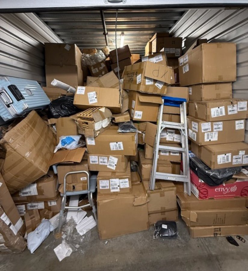 10 x 20 storage unit in Norwalk, CA