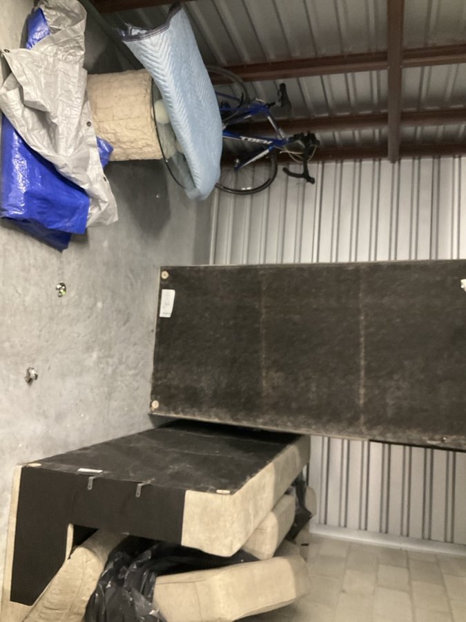 10 x 10 storage unit in Englewood, FL