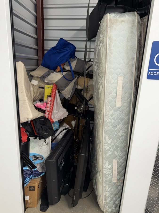 5 x 5 storage unit in New Brighton, MN