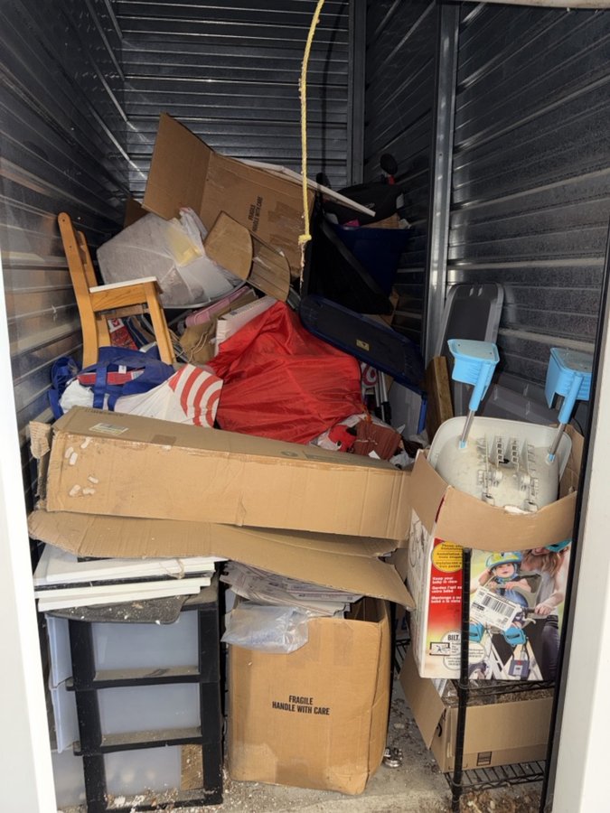 5 x 10 storage unit in Maple Grove, MN