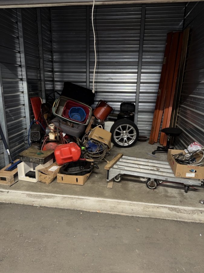 10 x 10 storage unit in Fridley, MN