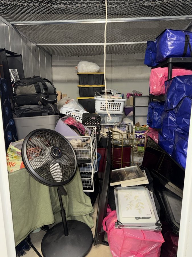 10 x 15 storage unit in Maple Grove, MN