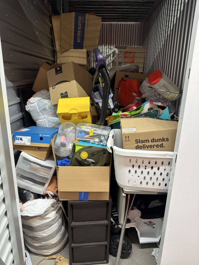 5 x 10 storage unit in Maple Grove, MN