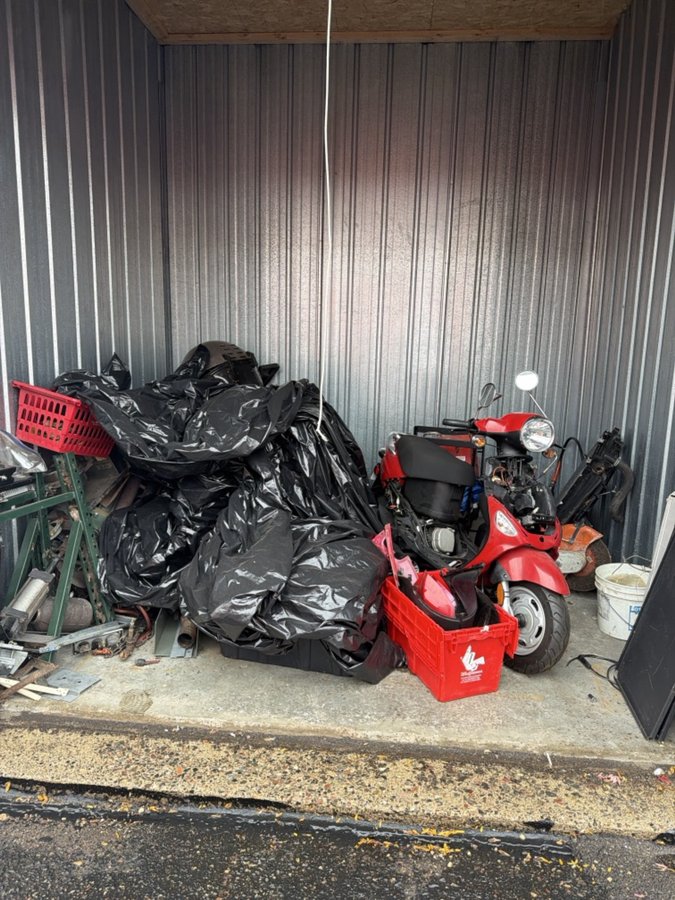 10 x 10 storage unit in Blaine, MN