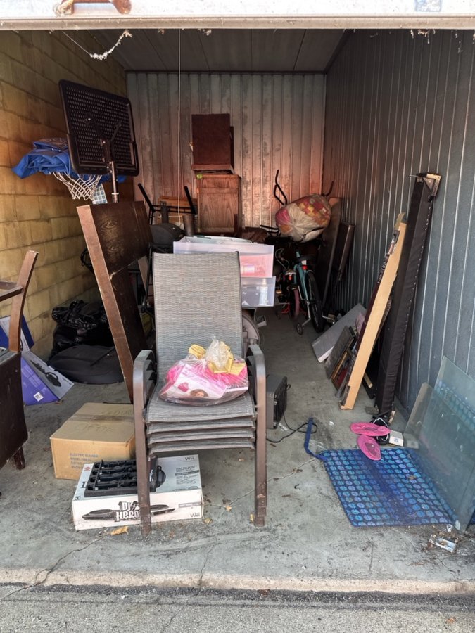 10 x 20 storage unit in Troy, MI
