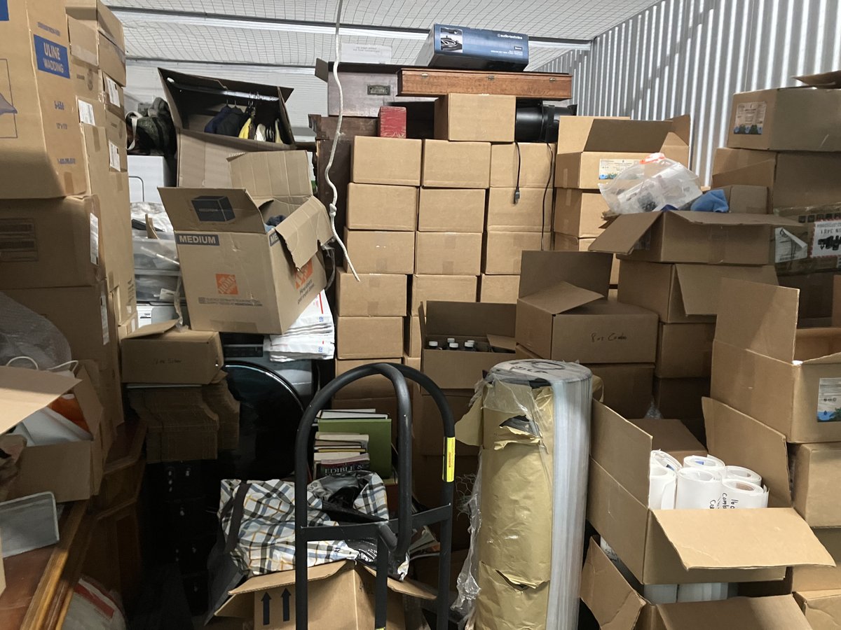 10 x 15 storage unit in Temecula, CA