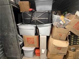 10 x 20 unit in Hillsboro