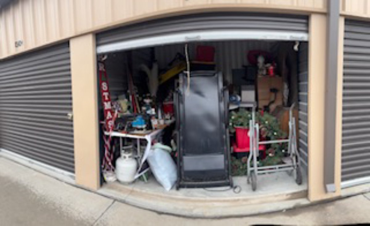 10 x 10 storage unit in Omaha, NE