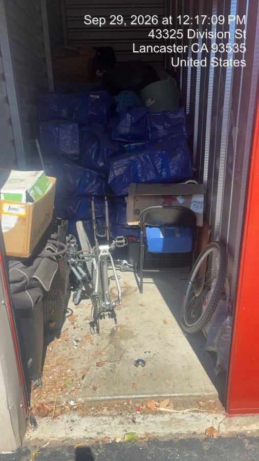 5 x 15 storage unit in Lancaster, CA
