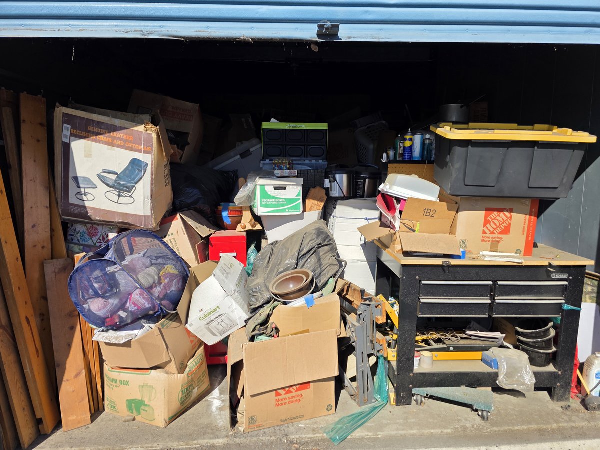 12 x 26 storage unit in Oxnard, CA