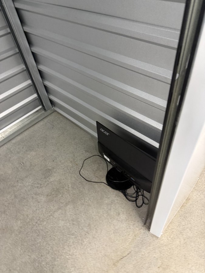 5 x 5 storage unit in Hillsboro, OR