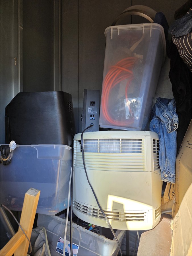 5 x 5 storage unit in Oxnard, CA
