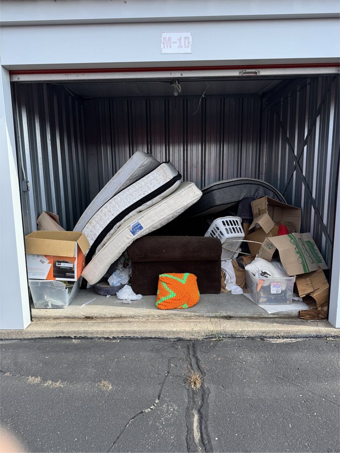 10 x 10 storage unit in Mt Pleasant, MI