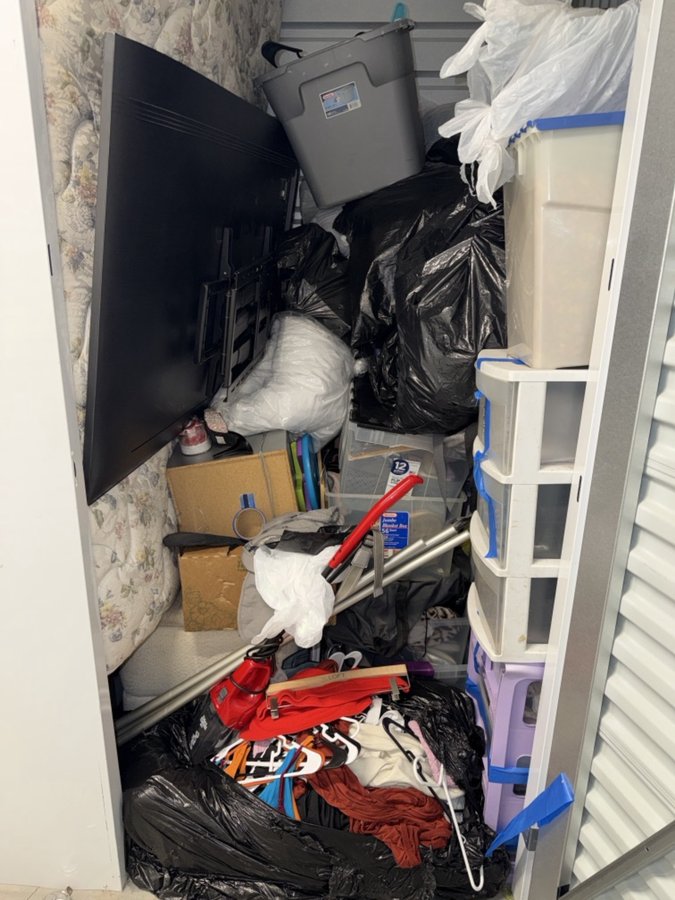 5 x 5 storage unit in Maplewood, MN